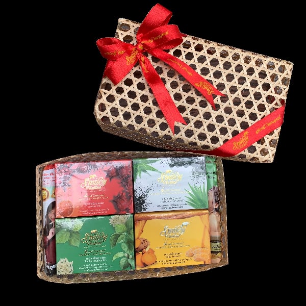 กระเช้าของขวัญสมุนไพรสมายลี่ giftset No.2