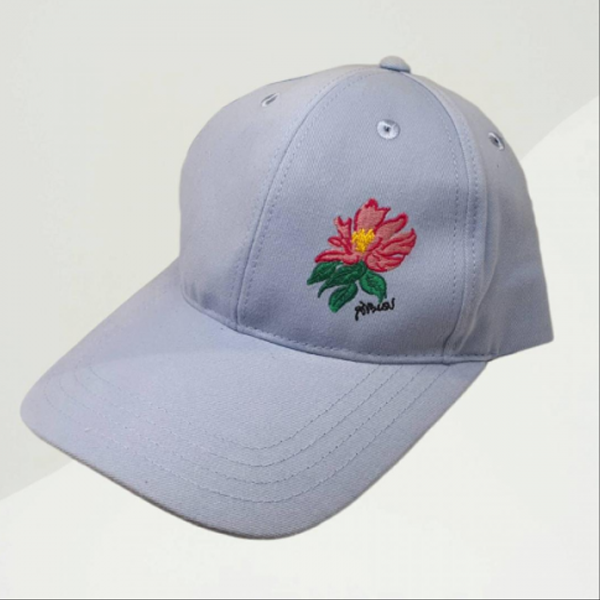 หมวกแก๊ป ลายดอกไม้ ฝีพระหัตถ์กรมสมเด็จพระเทพฯ สีฟ้า